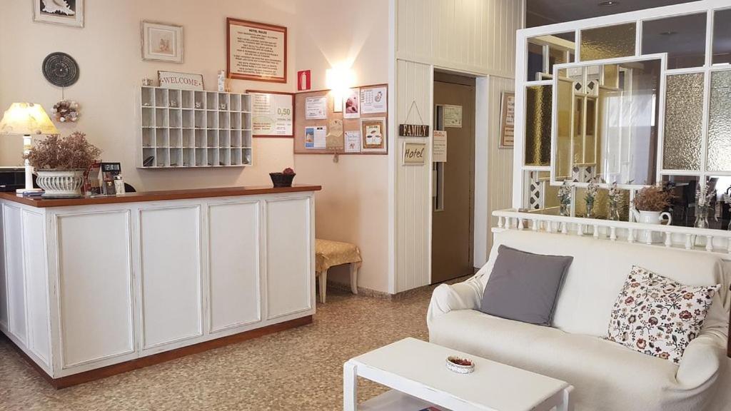 Hotel Maeva ,1 Star B&B Lloret de Mar Luaran gambar